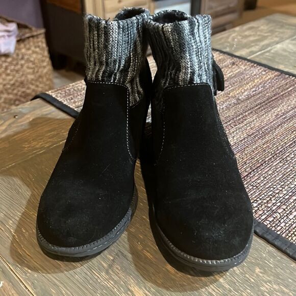 Born Ankle ZipOn Bootie Black 7.5 - Picture 2 of 12